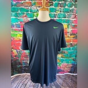 NIKE dri fit T Shirt Mens Size XL